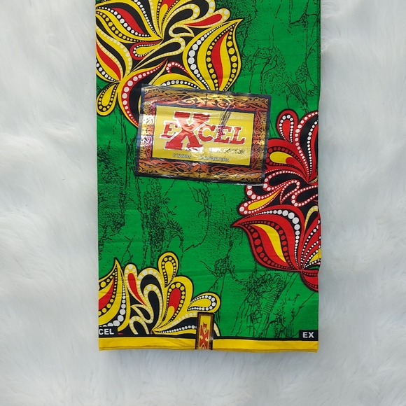 Elegant & stunning African Ankara wax,100% cotton. - Picture 4 of 16